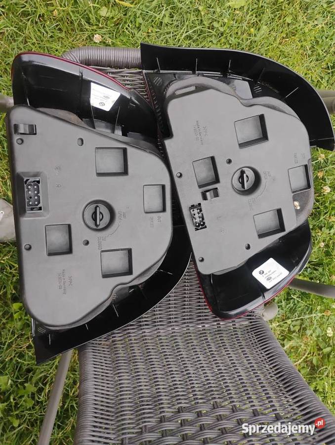 Lampy tylne lewa prawa BMW E39 biały kierunek