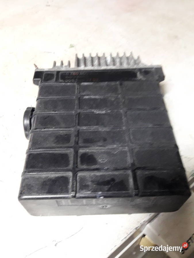 W201 sterownik silnika 0064547732 Rok produkcji 1990 Gdańsk