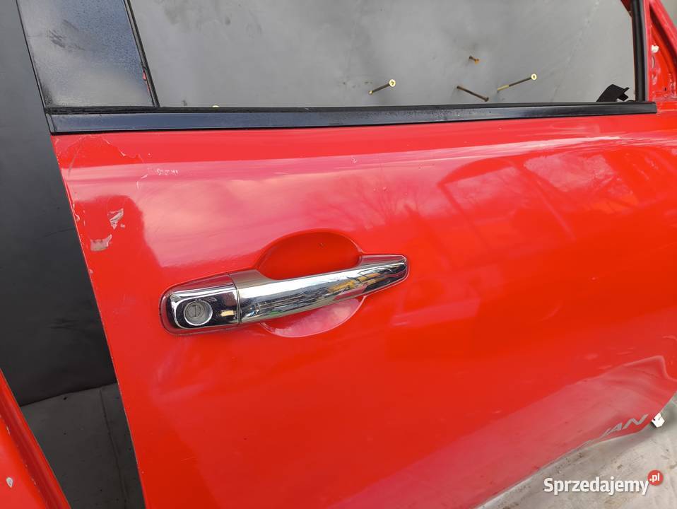 MITSUBISHI L200 IV DRZWI PRZEDNIE TYLNE PRAWE osobowe Radom