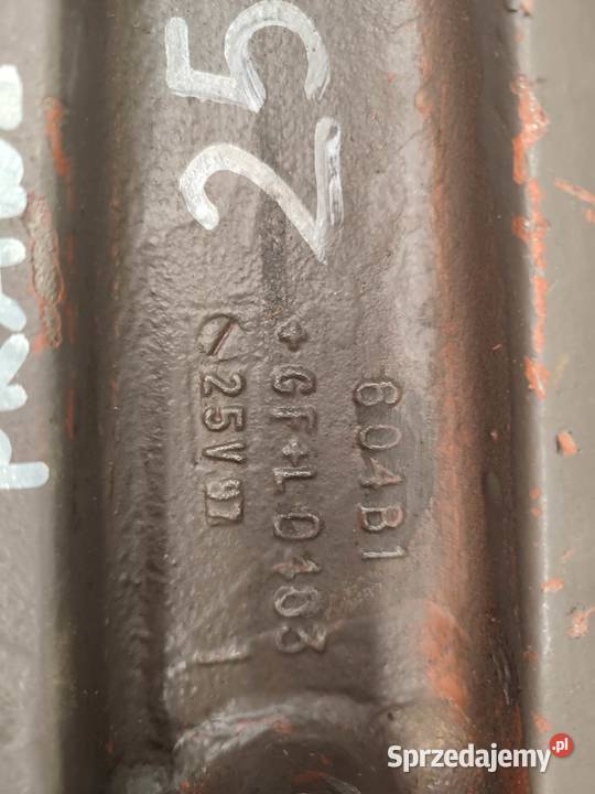 Ramię podnośnika Massey Ferguson 8120 604B1 Wilkowo