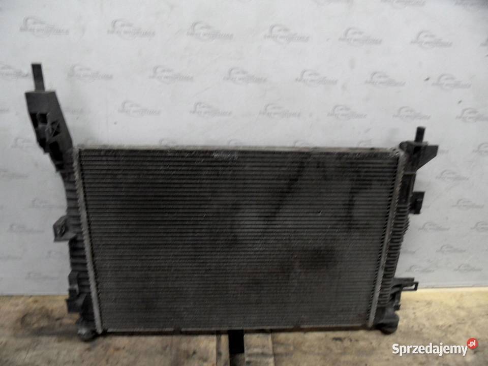 FORD FOCUS MK3 III 12r chłodnica wody BV618005BB