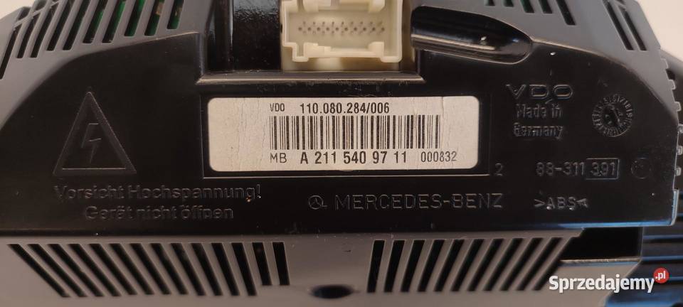 MERCEDES W211 LICZNIK ZEGARY MPH ANGLIK Liczniki i zegary