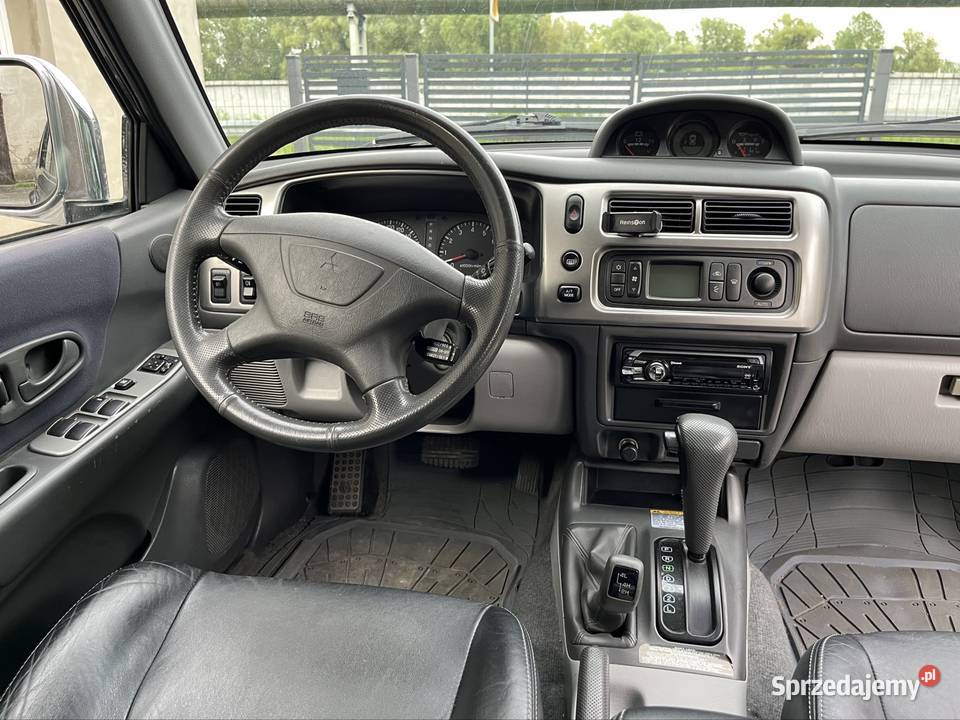 Pajero sport 30 V6 benzyna Siechnice