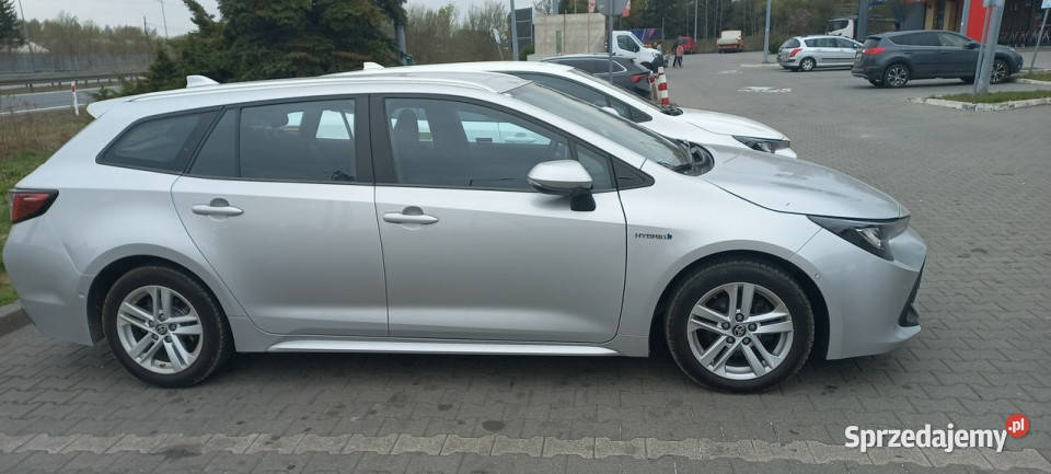 Toyota Corolla Rezerwacja ECVT 18 Hybryda FV23 Corolla Gdańsk