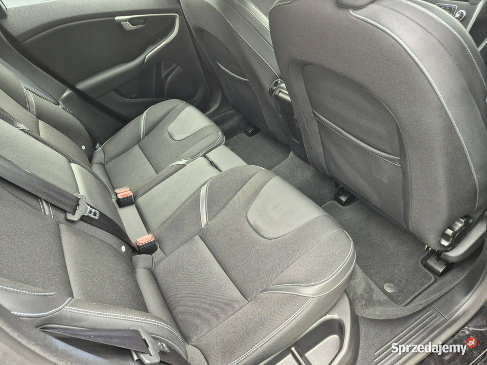 Volvo V40 16d 115 kamera navi chromy II 2012 nieuszkodzony lubelskie Drelów