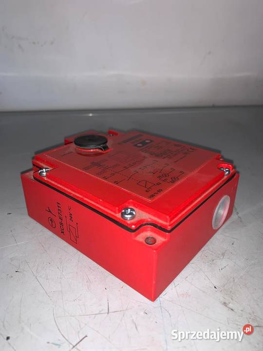 Safety limit switch Telemecanique XCSE7311 Warszawa