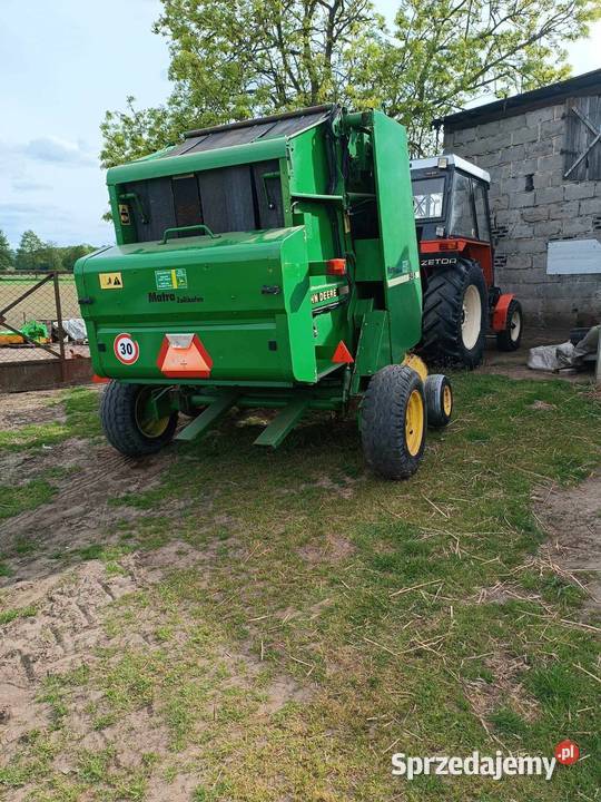 Prasa John Deere 545 na siatkę sznurki małe