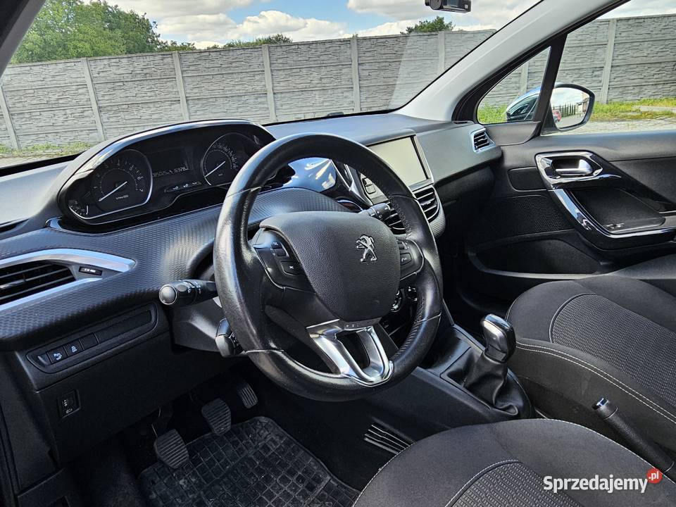 Samochód osobowy Peugeot 208 12 PureTech Kokanin
