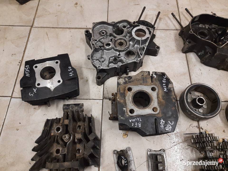 Honda Mtx 80 C silnik HD02E części cylinder