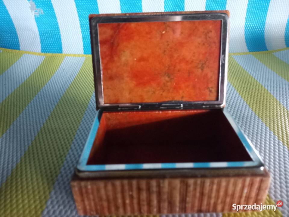 Szkatułkę sprzedam kujawsko-pomorskie Borówno