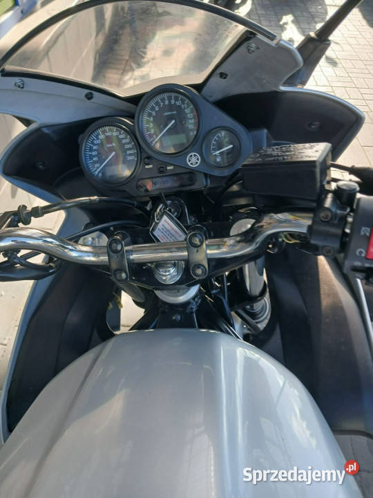 Yamaha FZS 600 Yamaha FZS 600 manualna Yamaha Barlinek