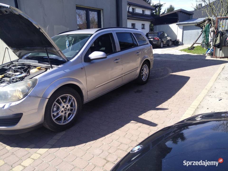 Opel Astra H 18 bg hak Łuków