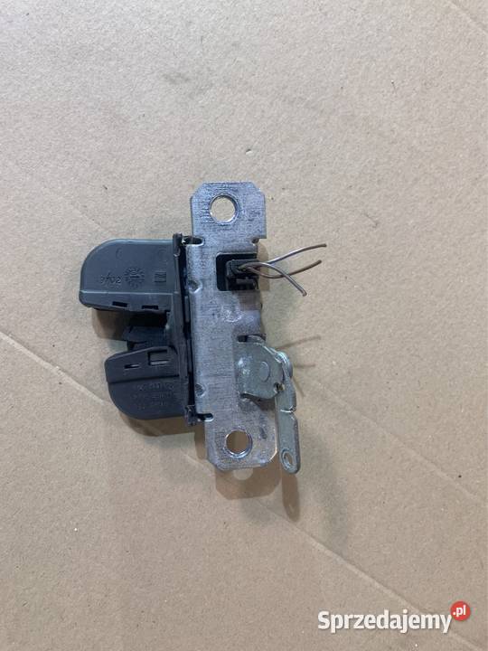 Zamek klapy bagażnika 6L6827505 seat Ibiza 3 Szczecin