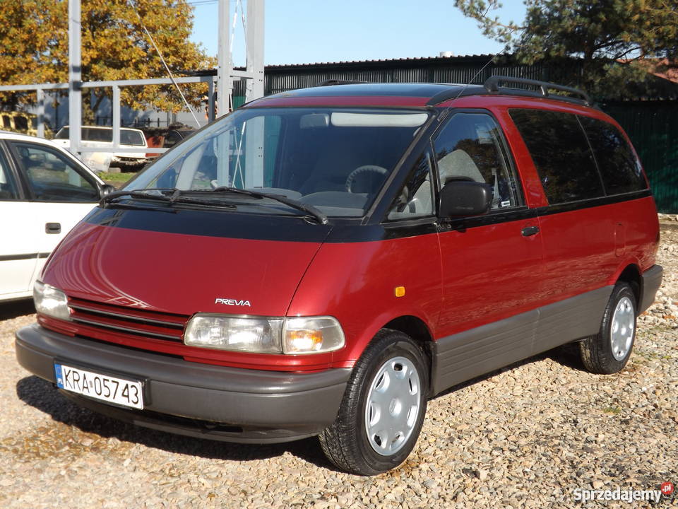 Toyota previa 1