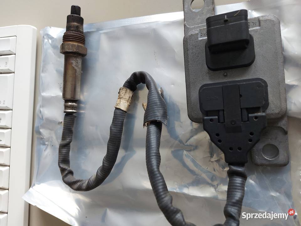 Czujnik NOX tlenków azotu VW T6 04L907805M dostawcze Wojcieszków