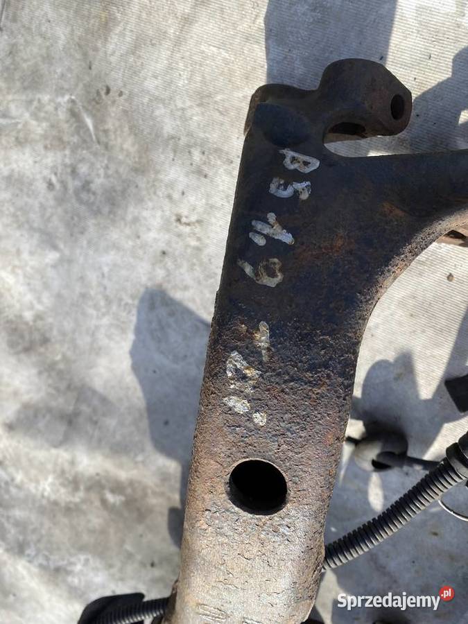Zwrotnice przednie KOMPLET 8D0 407 258257 Audi osobowe Ostrów Wielkopolski