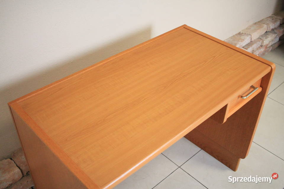 Biurko posiadam kilka sztuk 74cm Pszczyna
