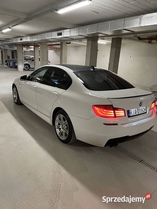 Bmw f10 520d Mpakiet 184 2011 alcantara Apple