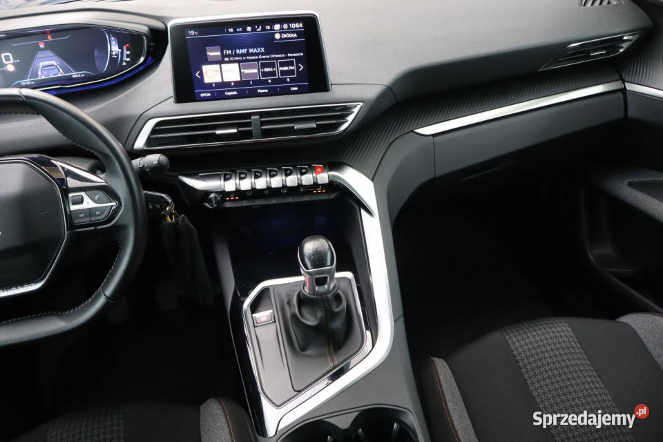 Peugeot 3008 12 PureTech 1199cm3