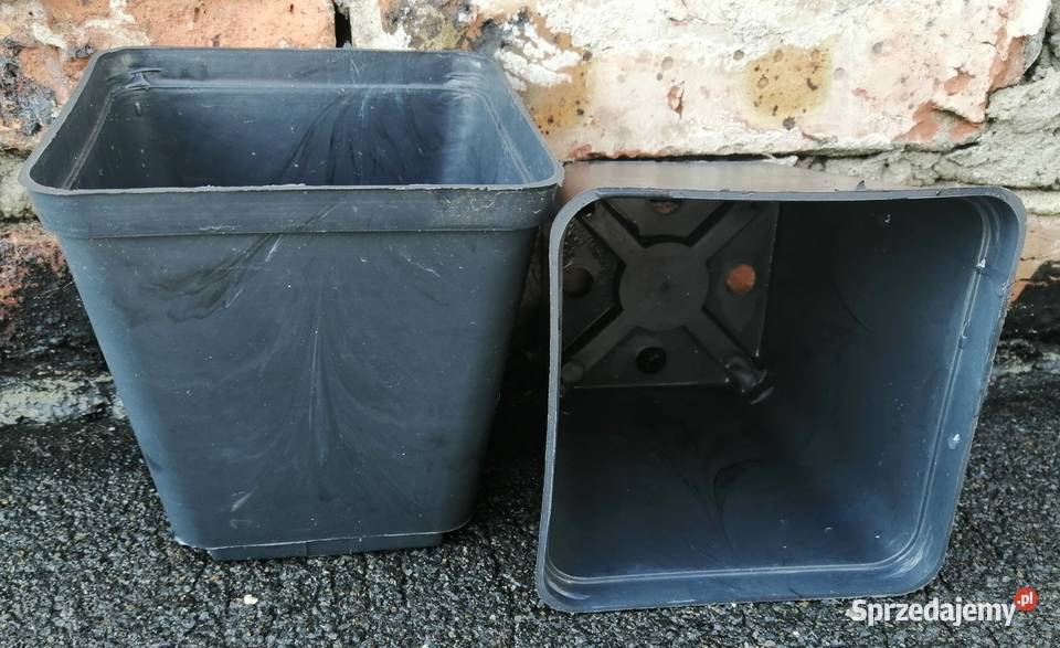 Doniczki produkcyjne P13 13x13x13 135L NOWE