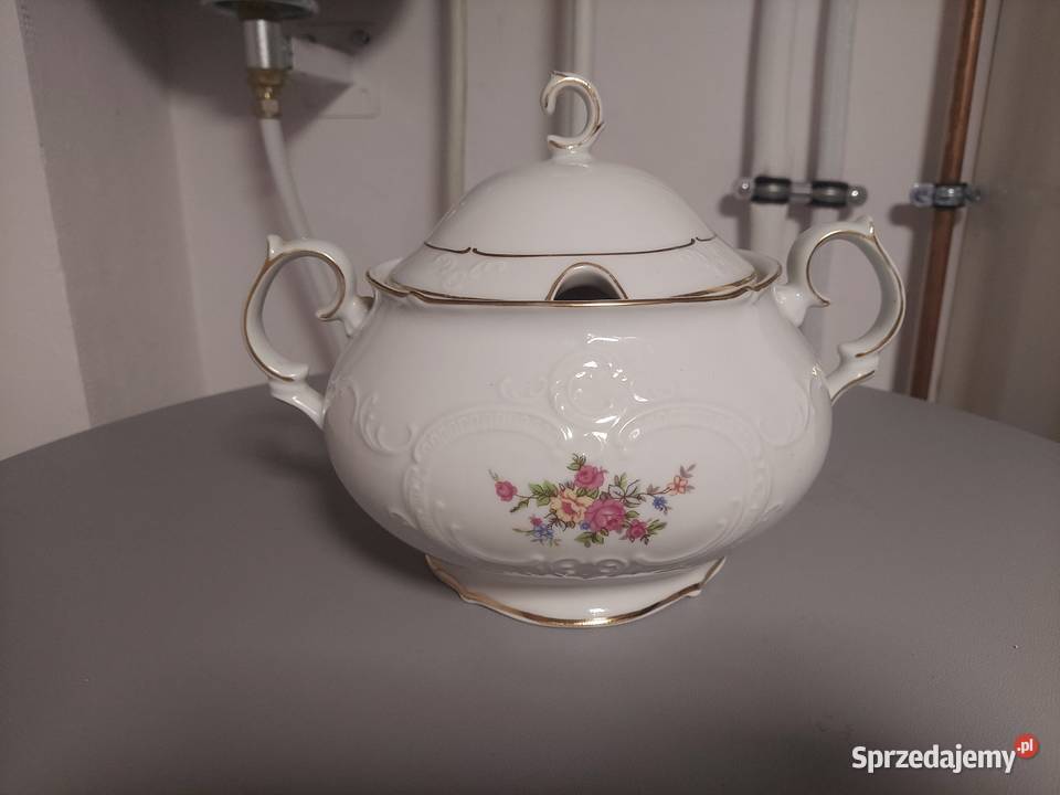 Waza porcelanowa Blizne