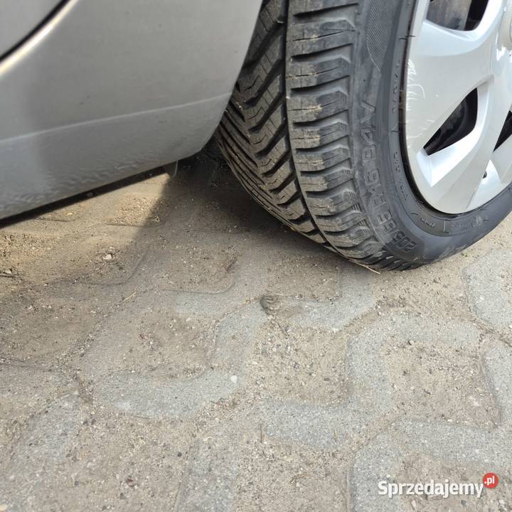 Opel Meriva B 14 Turbo przebieg 150 Lubin