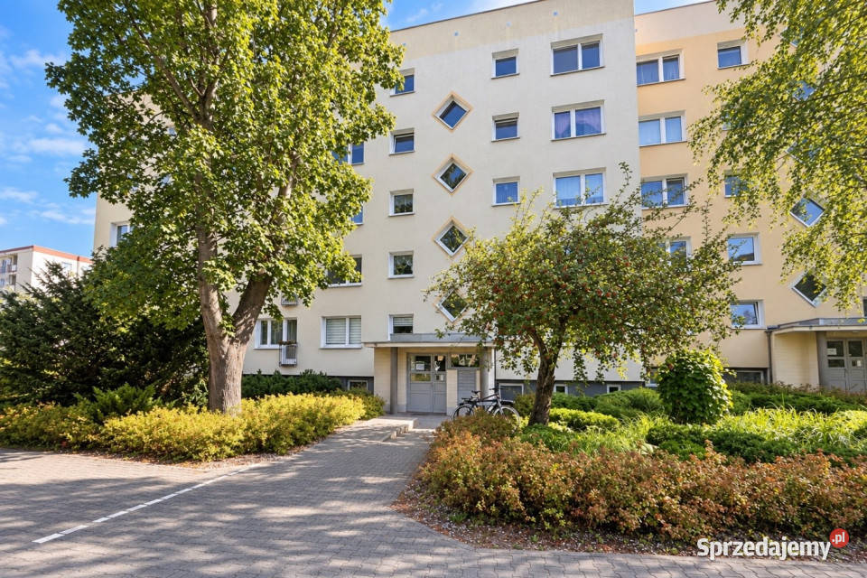 Trzy pokoje z balkonem os Rusa 47 Poznań