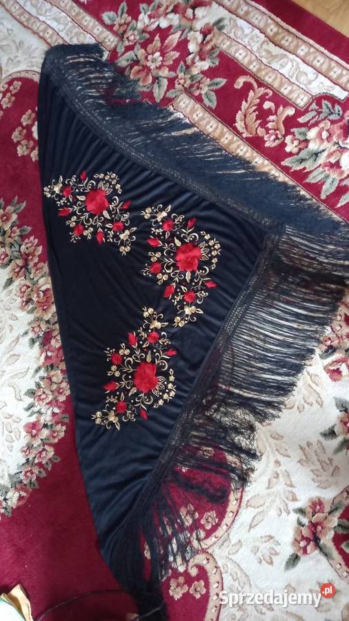 Czarn huśta z pięknym haftem Warszawa