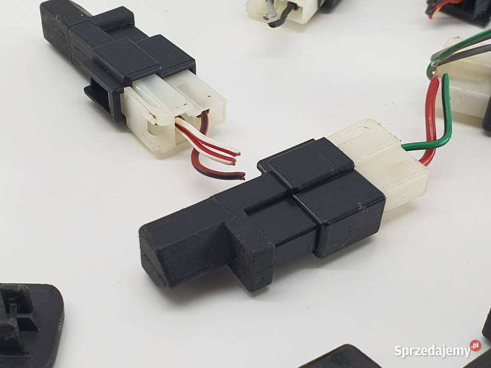 WTYCZKA KOSTKA PRZEKAZNIK PEUGEOT EVIVACITY Janowice sprzedam