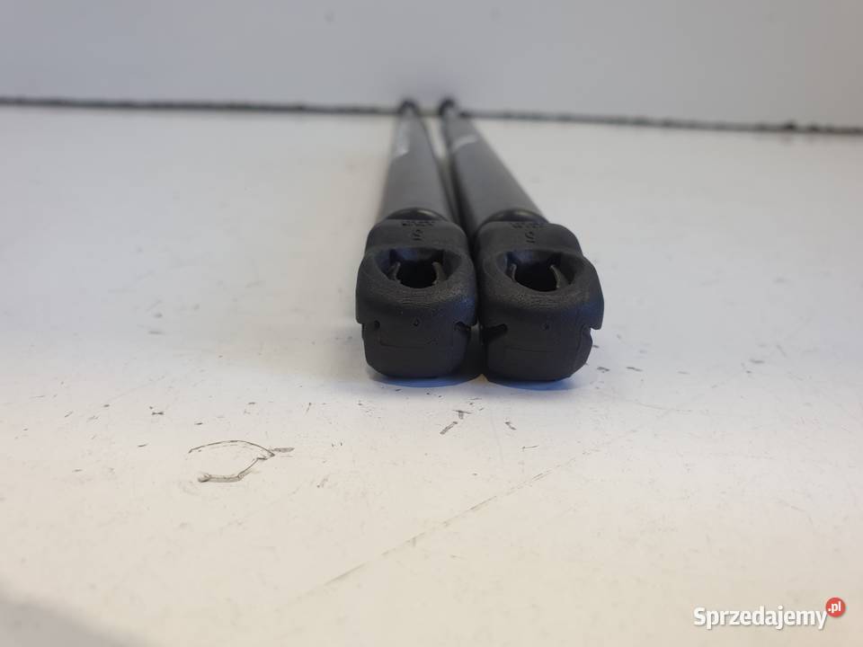 VW Golf IV SIŁOWNIK KLAPY BAGAŻNIKA Teleskop Kpl lubelskie Rudka sprzedam