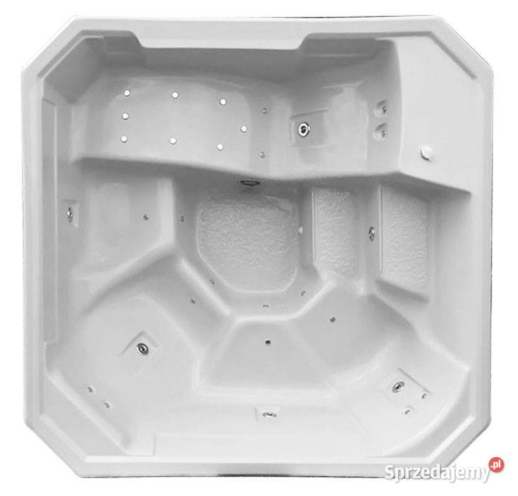 JACUZZI OGRODOWE 5 W ZABUDOWIE Z DREWNA z Jelenia Góra