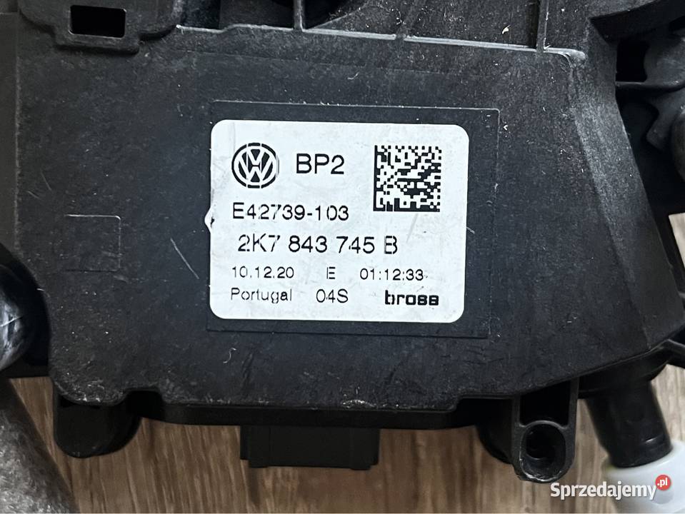 VW CADDY IV 20r LEWY PRAWY ZAMEK DRZWI dostawcze Części samochodowe Sosnowiec sprzedam
