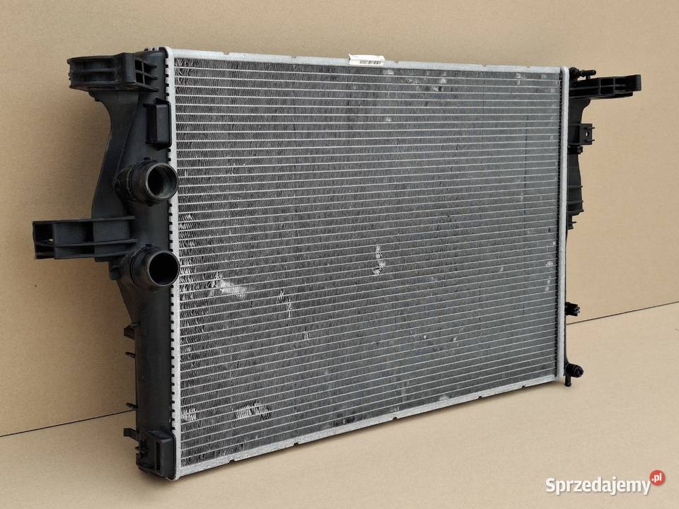 IVECO DAILY 12 14 23 30 CHŁODNICA CIECZY WODY Chłodnie wody Bieleń sprzedam
