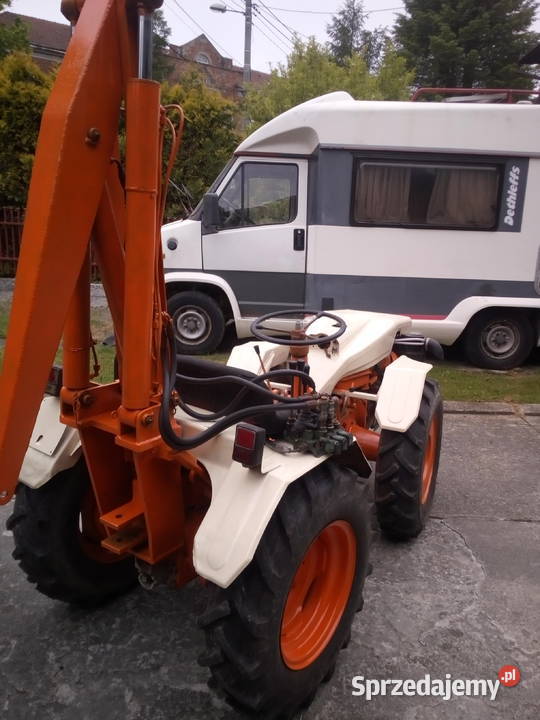 sprzedam traktor 4x4