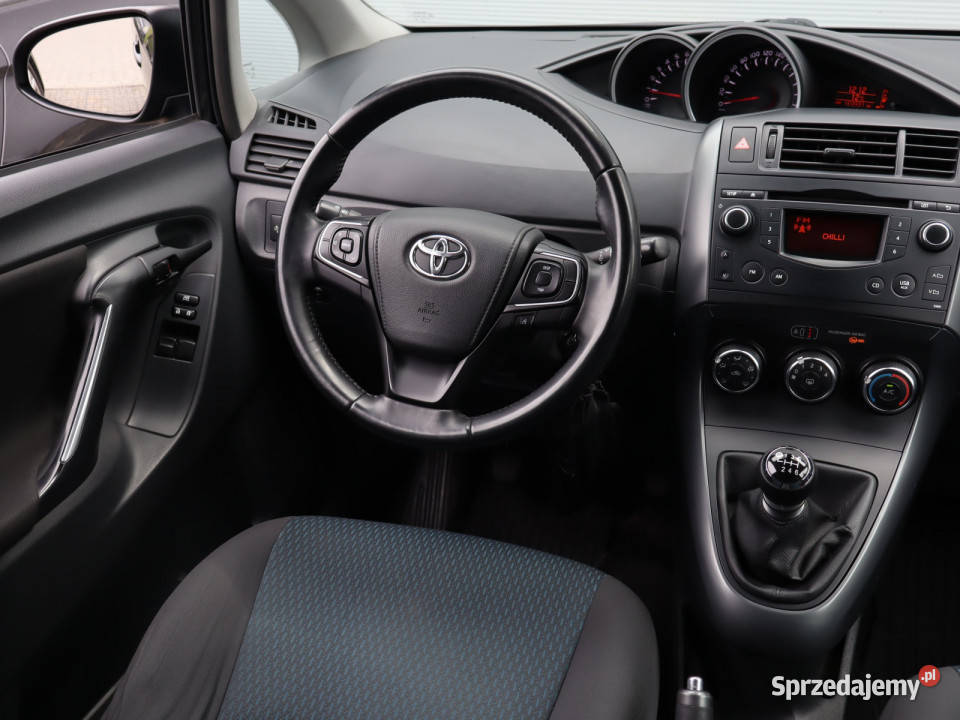 Toyota Verso 16 Valvematic benzyna sprzedam