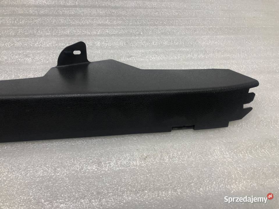 OSŁONA NAKŁADKA PROGU MERCEDES W204 2046903925 Części samochodowe