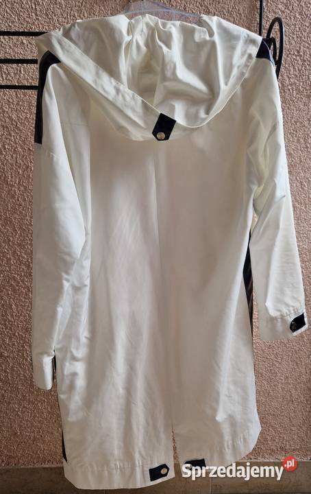 PŁASZCZ z kapturem marki Molton biały XL Wiosenna/Jesienna  sprzedam