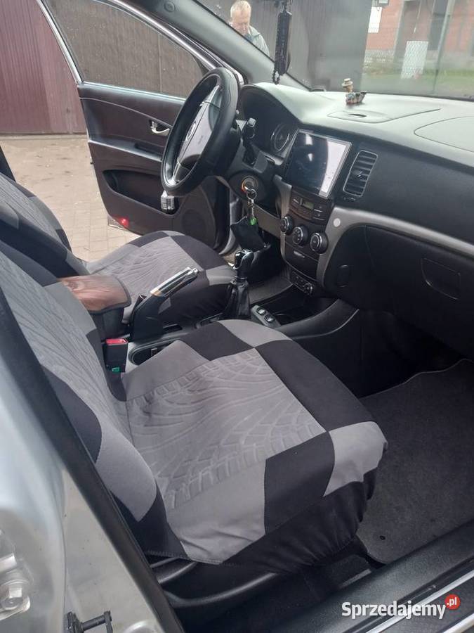 Ssangyong Korando 2012 srebrny