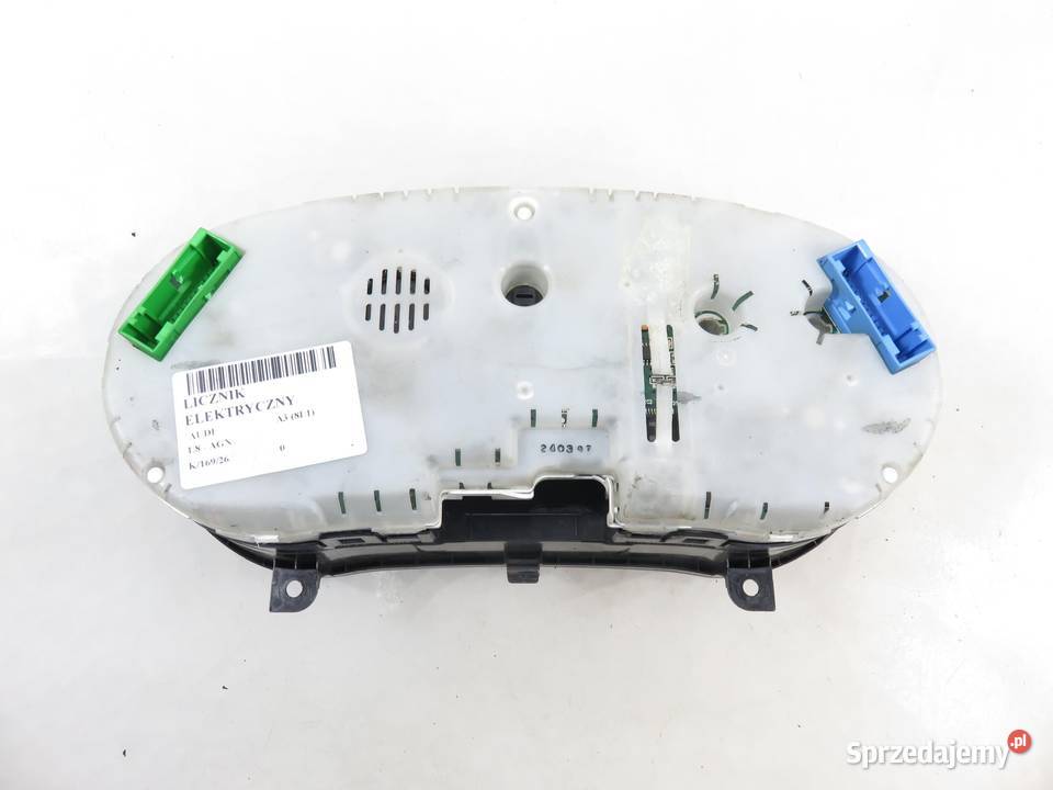 LICZNIK AUDI A3 8L1 18 AGN 8L0919860A osobowe