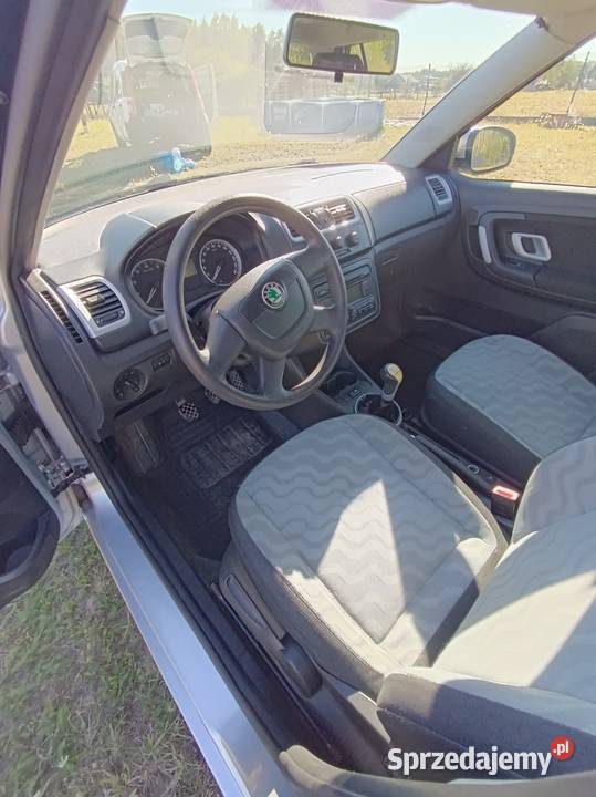 Skoda Fabia 14 benzyna salon Polska Warszawa