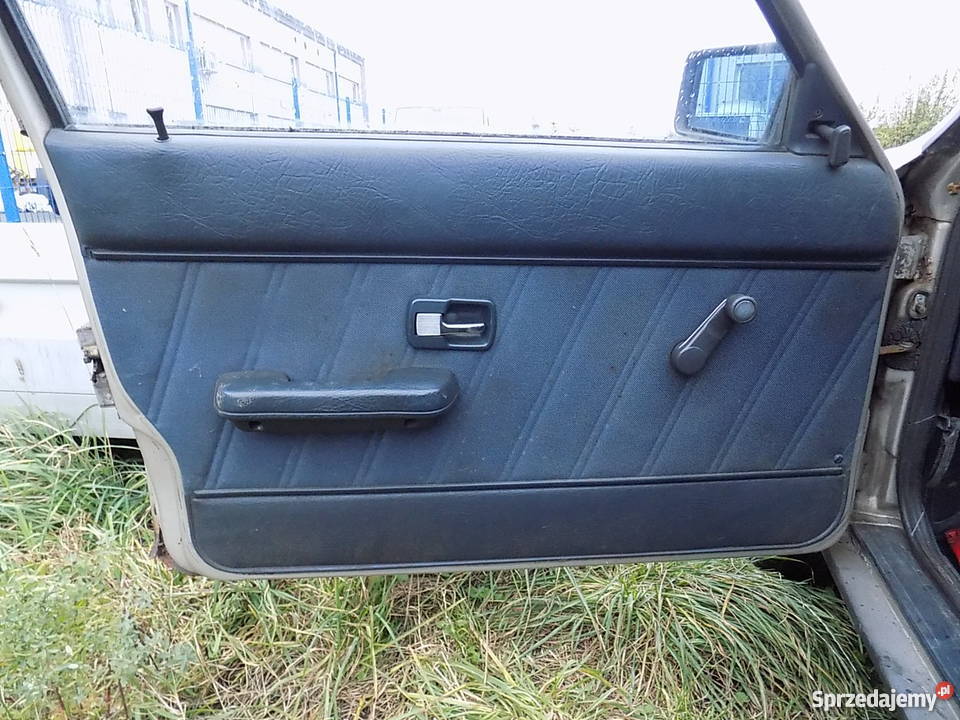 AUDI 80 b2 1985r LUSTERKO i inne części Andrychów sprzedam
