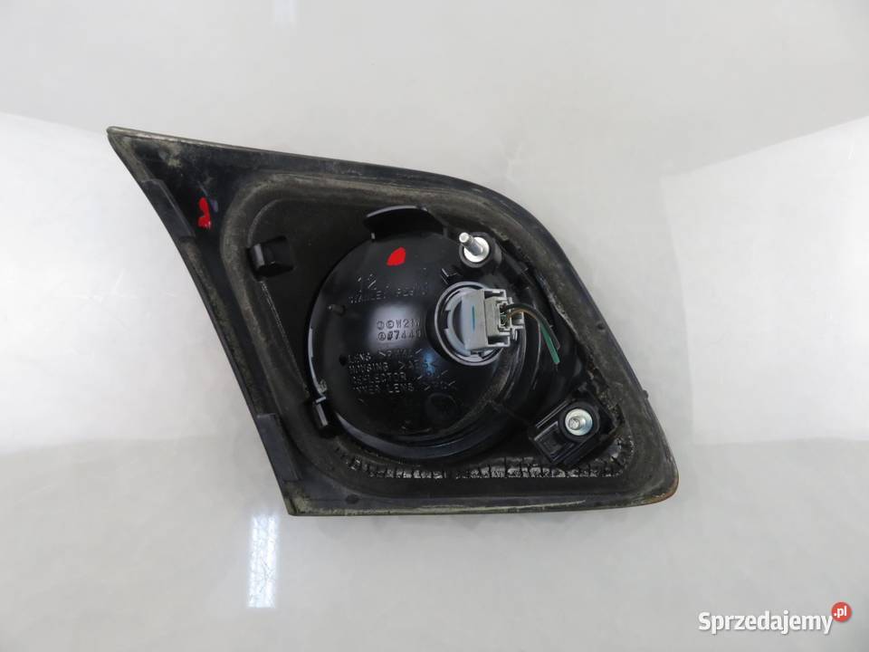 LAMPA PRAWA TYLNA KLAPA MAZDA 3 BK P2913R