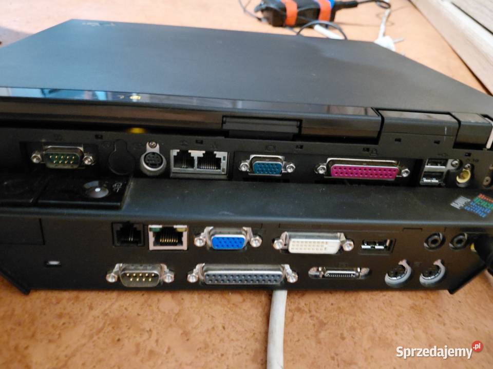 Stacja dokująca do laptopa IBM THINKPAD A31