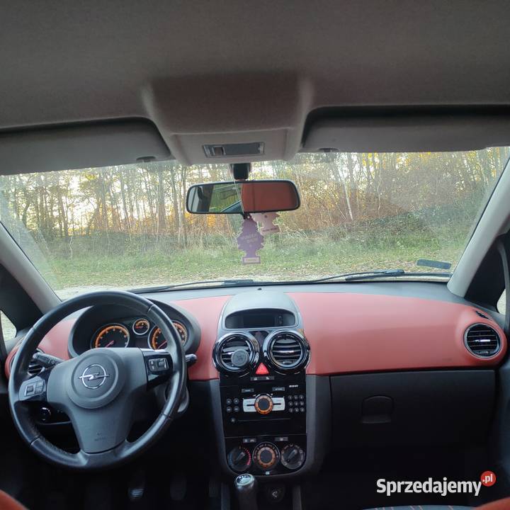 Opel Corsa D 14 benzyna 101 2010 r Szczucin sprzedam