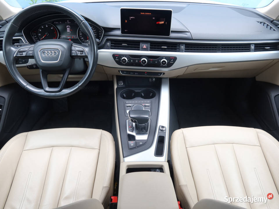 Audi A4 40 TFSI 4/5