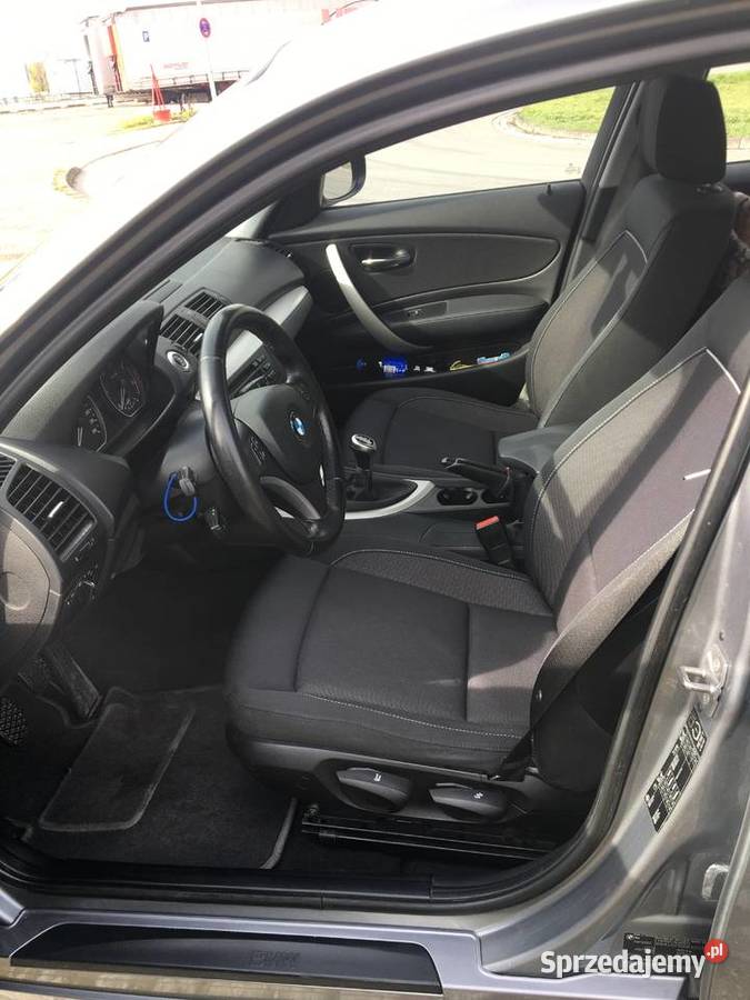 BMW serii 1 E87 120D bogate wyposażenie 5 drzwi Rok produkcji 2009 Wschowa