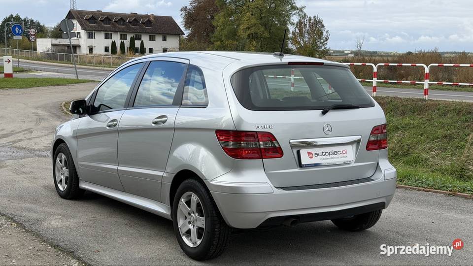 Raty 17 benz 130 klimatyzacja Pięknie utrzymany sprzedam