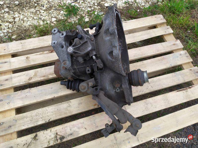 SKRZYNIA BIEGÓW MANUALNA OPEL ZAFIRA A F17C374 osobowe Rudziniec