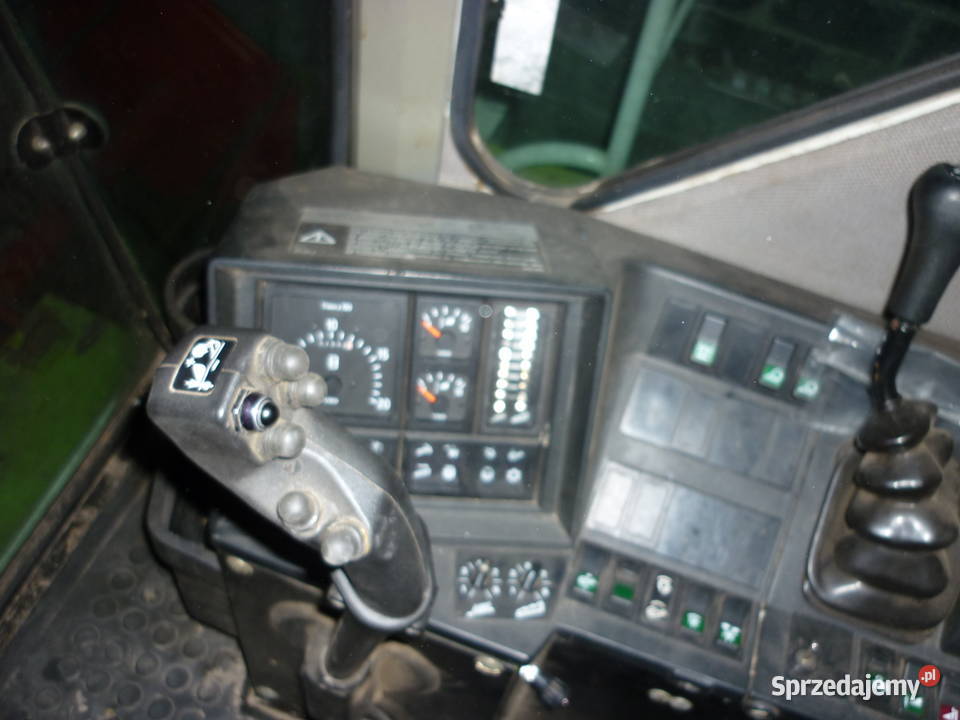 Kombajn zbożowy Claas Mega 204