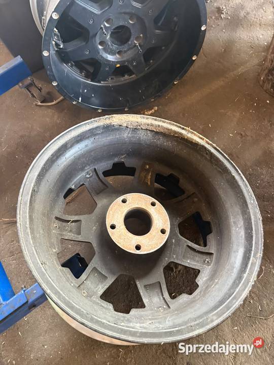 Felgi alu RAM 1500 20x10j roztaw 5x1397 ET25 aluminiowe Prądocin
